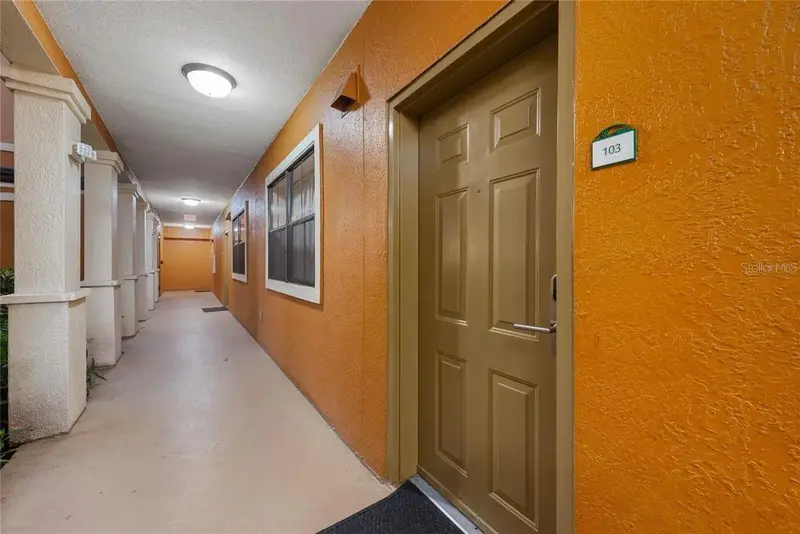 12527 Floridays Resort Dr #E-103, FL