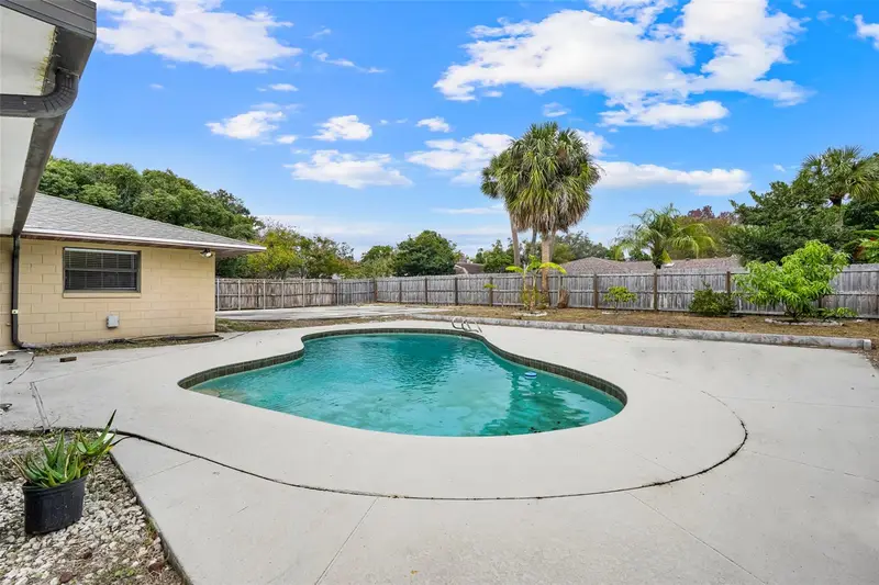 1009 Terry Dr, FL