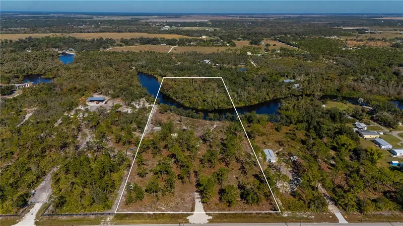 36051 Washington Loop Rd, FL
