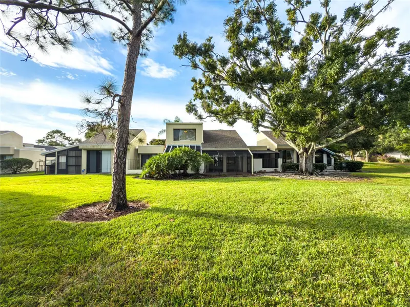 2375 Lakeside Mews #D2, FL