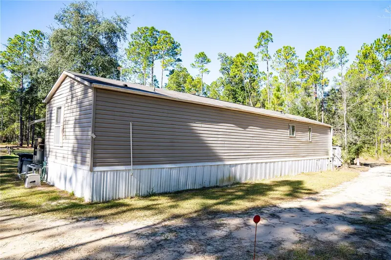 132 Nutmeg Trl, FL