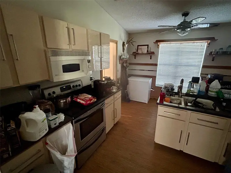 2293 Belen Dr, FL
