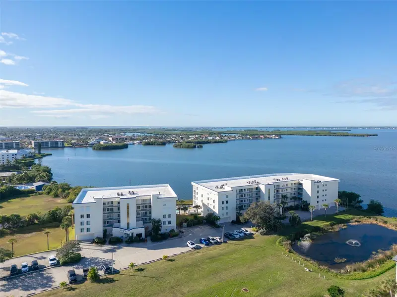 190 Pinellas Ln #207a, FL
