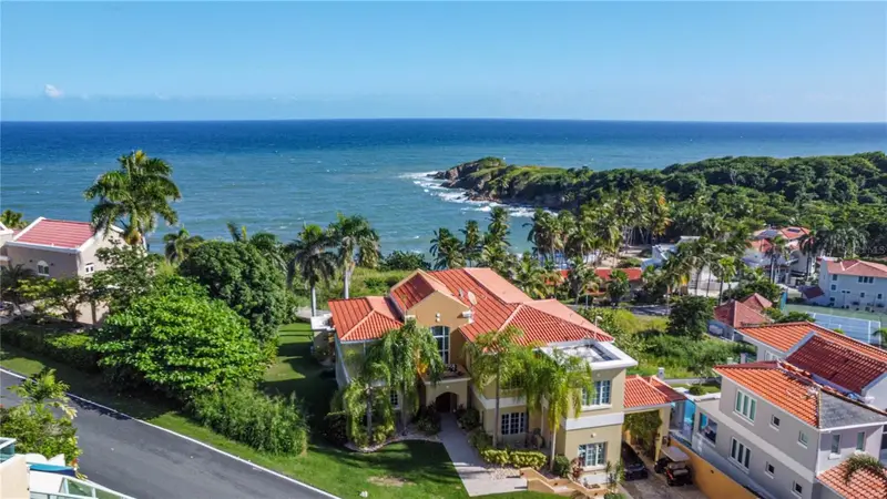53 Shell Castle, PR