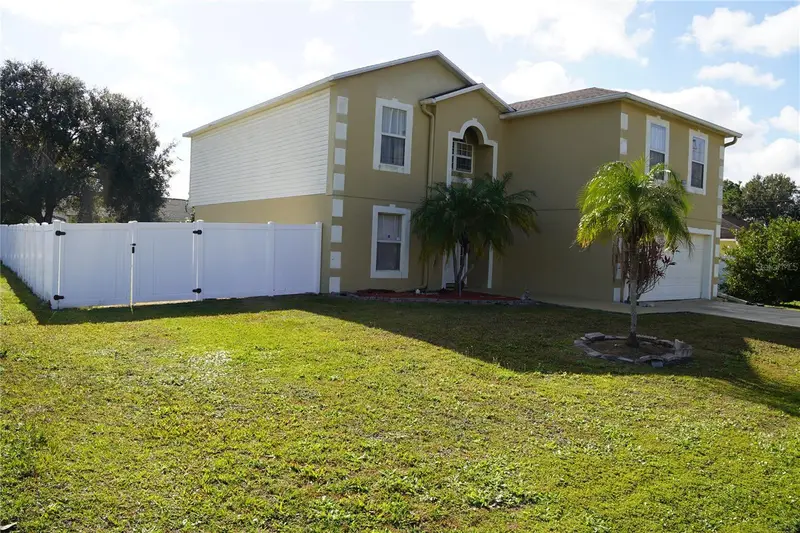 304 Cocoa Ct, FL