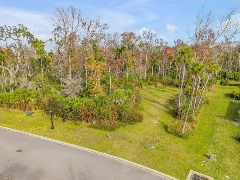 2307 Legacy Ln, FL