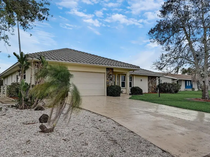 10 Stone Mountain Blvd, FL