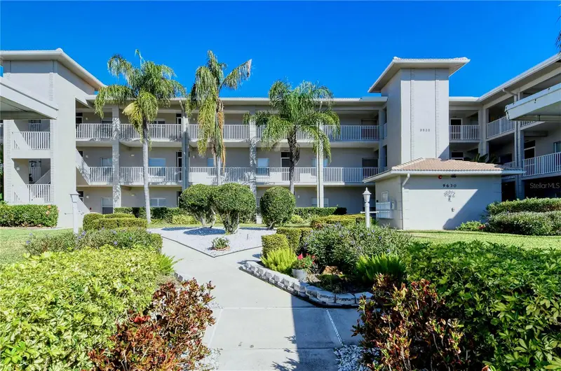 9620 Club South Cir #5101, FL