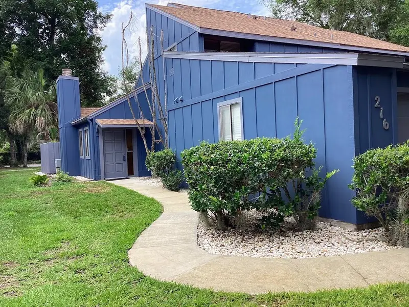 216 Pine Cone Trl, FL