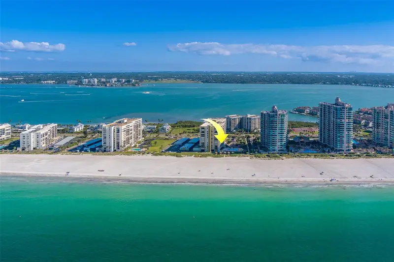 1480 Gulf Blvd #201, FL