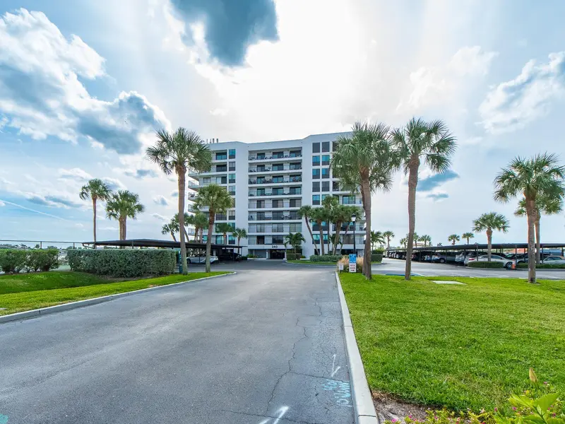 240 Sand Key Estates Dr #216, FL