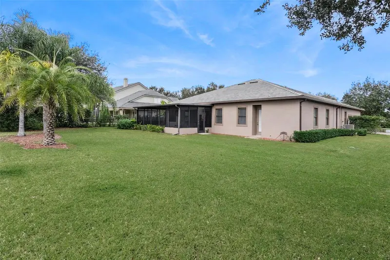 25499 Hawks Run Ln, FL