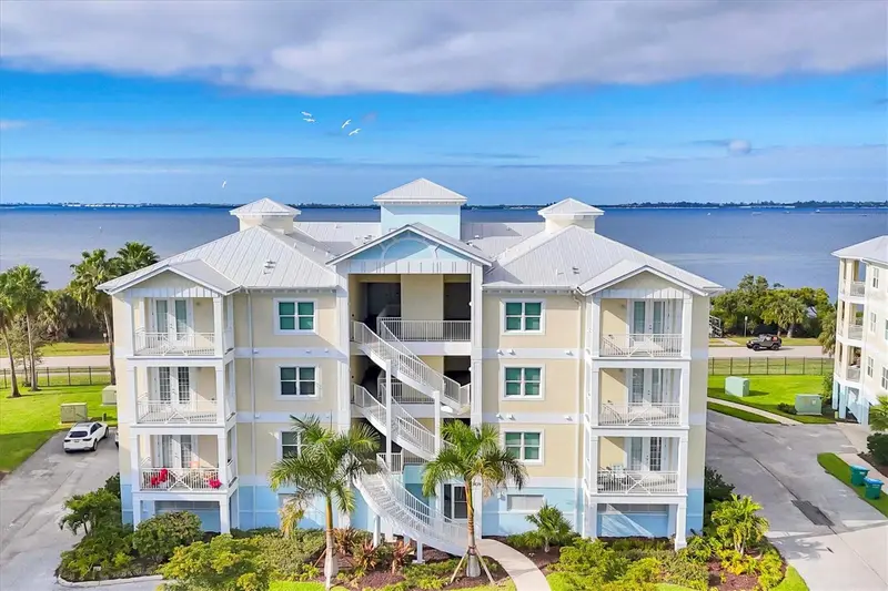 3439 79th Street Cir W #201, FL