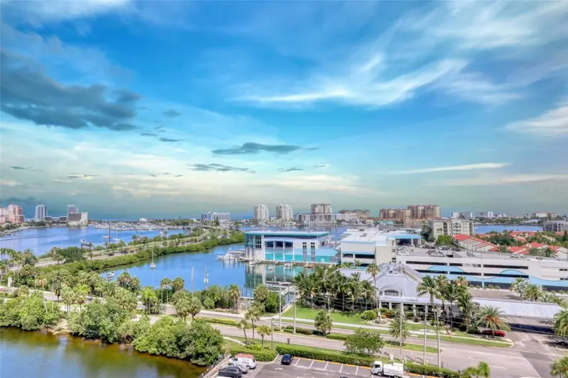 31 Island Way #1205, FL