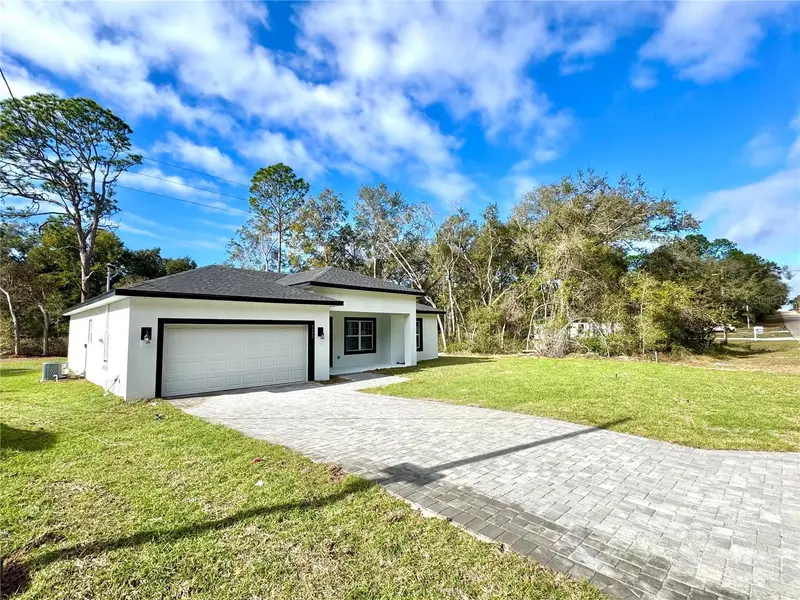 9082 N Cortlandt Dr, FL
