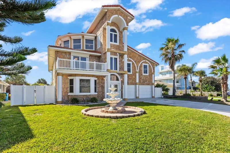 10 Capistrano Dr, FL
