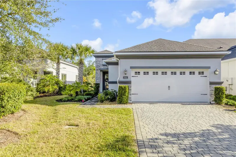 844 Pinewood Dr, FL