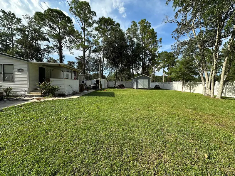 24302 Maxwell St, FL