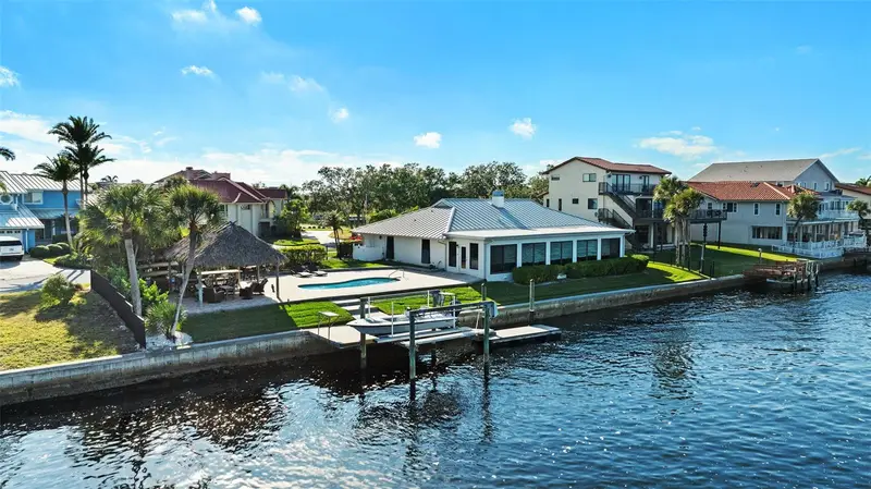 5791 Westshore Dr, FL