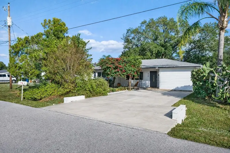 6215 Rodgers Ave, FL