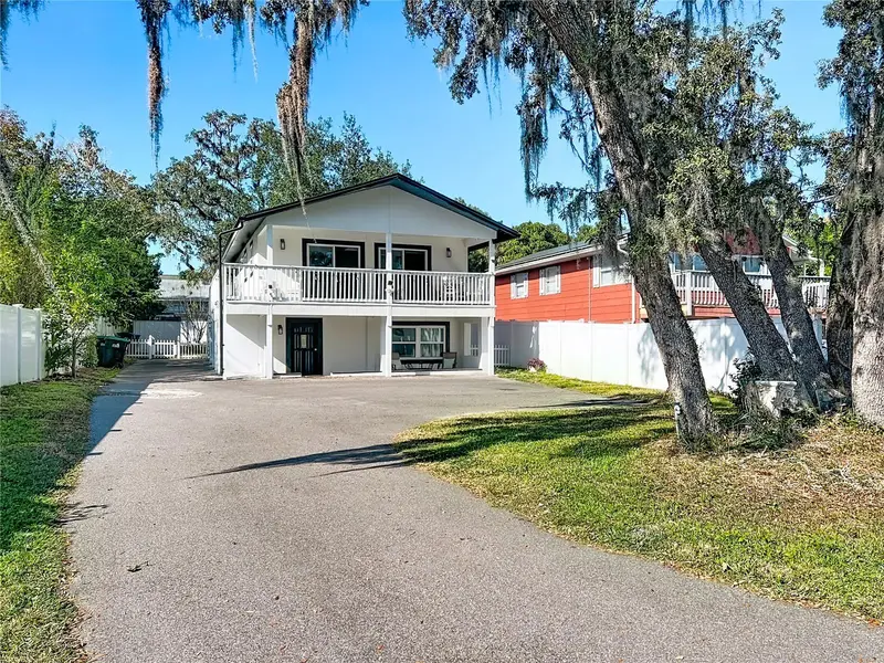 423 Ololu Dr, FL