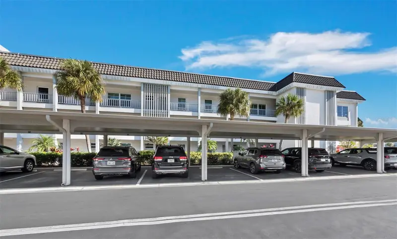 4430 Exeter Dr #M108, FL
