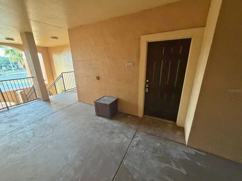 5560 Metrowest Blvd #308, FL