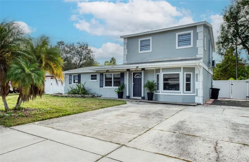6724 77th Ave N, FL