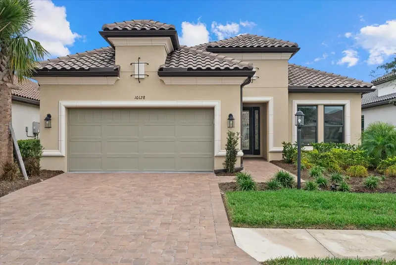 10128 Morning Mist Ln, FL