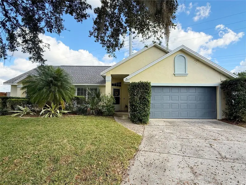 132 Robbins Rest Cir, FL