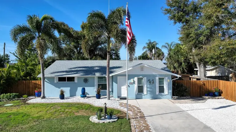 133 Altair Rd, FL