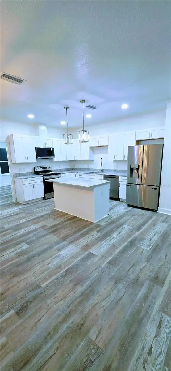 350 Ne 20th Ter, FL