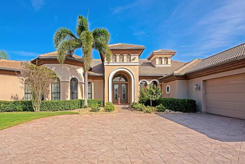 11716 River Shores Trl, FL