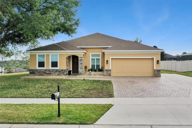 11242 Scenic Vista Dr, FL