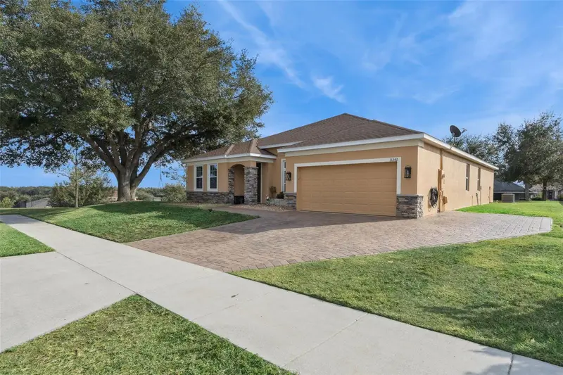 11242 Scenic Vista Dr, FL