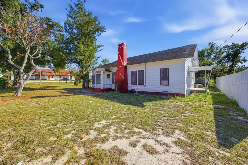 742 Hibiscus Ave, FL