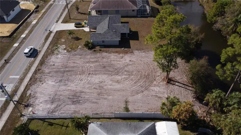 23326 Peachland Blvd, FL