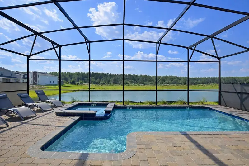 4213 Paragraph Dr, FL