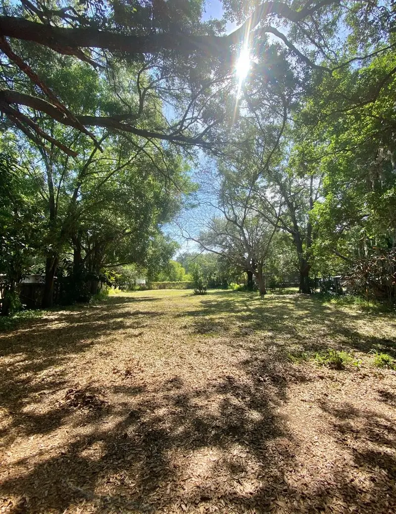 47 Oak St, FL