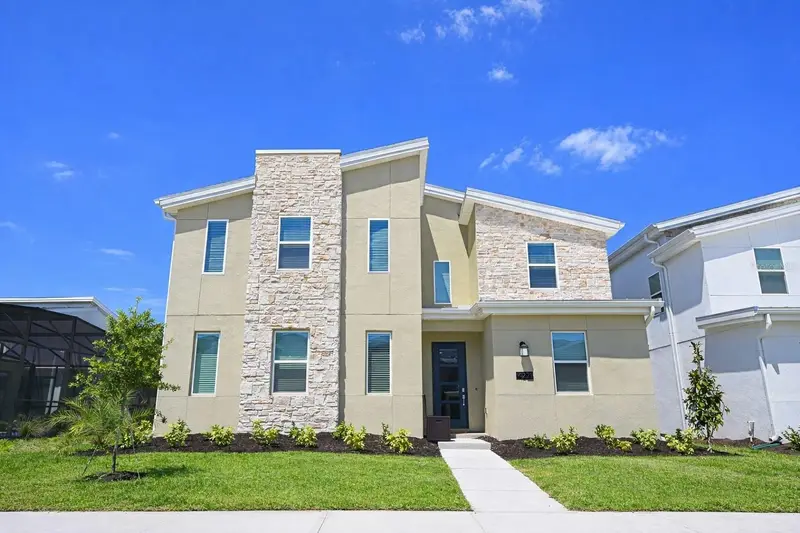 4221 Paragraph Dr, FL
