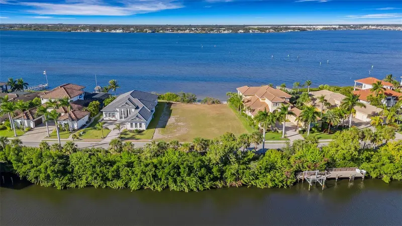 4111 Hawk Island Dr, FL