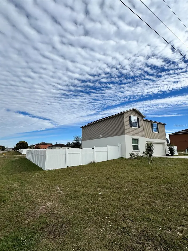 803 James Dr, FL