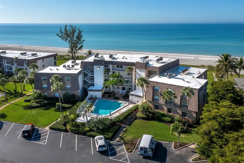 5231 Gulf Of Mexico Dr #104, FL