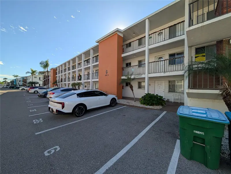 2328 Canal Dr #G26, FL