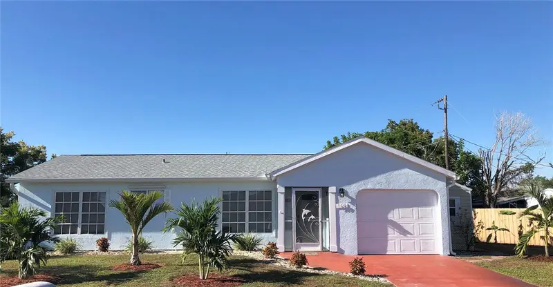 119 Oldenburgh Ct Ne, FL