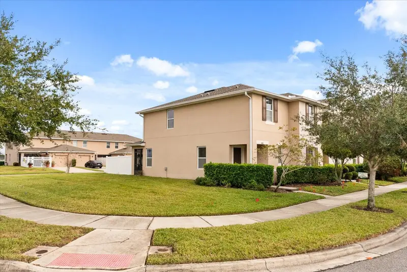 4801 Apple Blossom Ln, FL