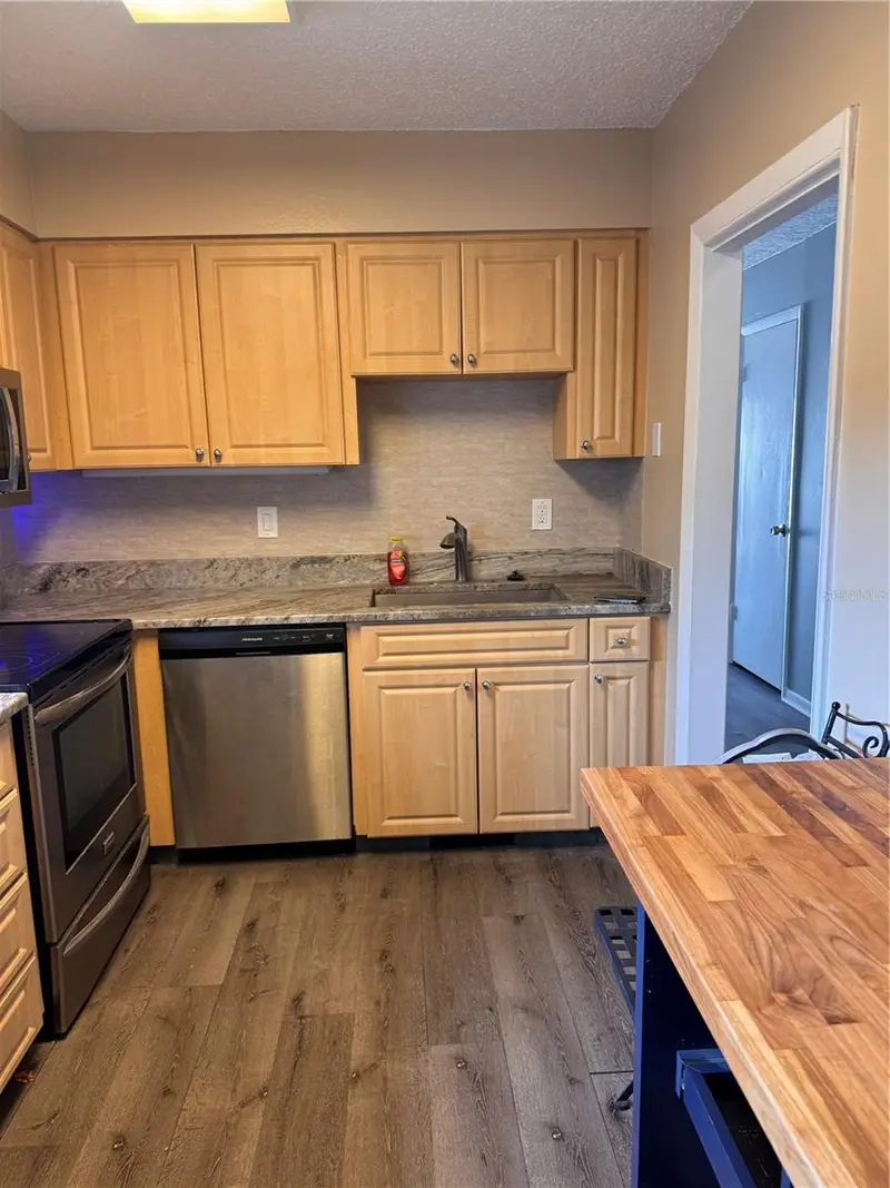 8800 Bardmoor Blvd #23, FL