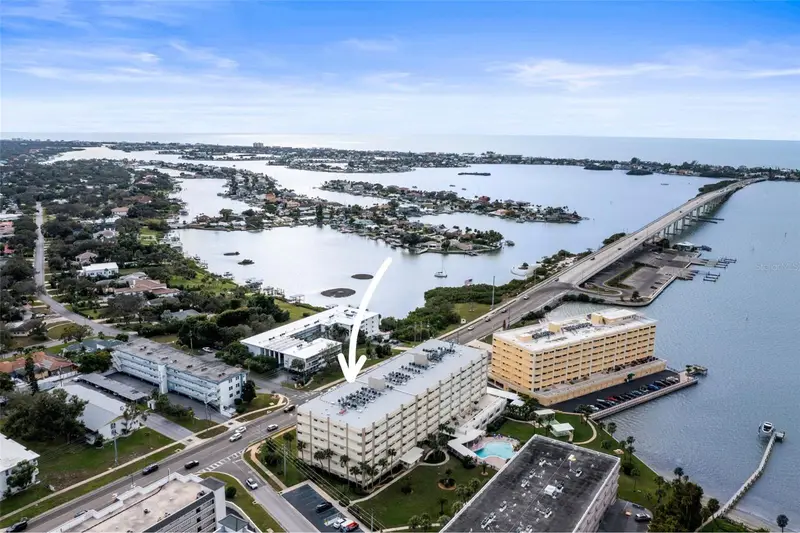 100 Bluff View Dr #609a, FL