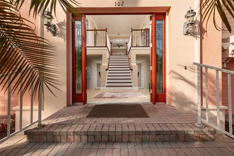 102 Wimbledon Ct, FL