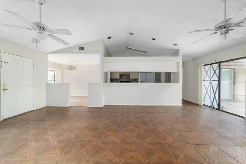 12 Cedar Ter, FL